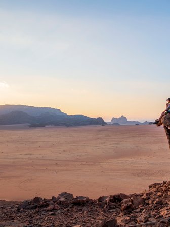 Sonnenuntergang im Wadi Rum mit Kindern - Jordanien mit Kindern