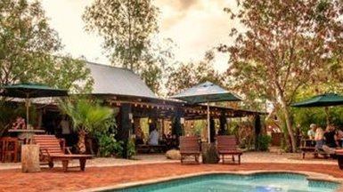 Pool Urban Camp - Namibia Rundreise mit Kindern