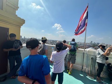 Panoramablick über Bangkok vom Gipfel des Golden Mount Tempels – Thailand Familienreise