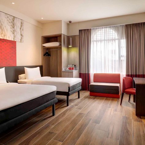 Drei Einzelbetten im ibis Hotel Malaysia – Malaysia & Borneo Familienreise