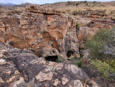 Blick von oben auf die spektakulären Felsformationen der Bourke’s Luck Potholes – Südafrika Familienreise