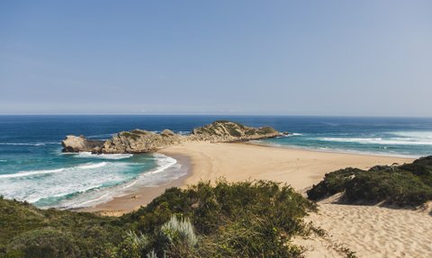 Felsen und Meerblick auf Robberg Island bei Plettenberg Bay – Südafrika Familienreise