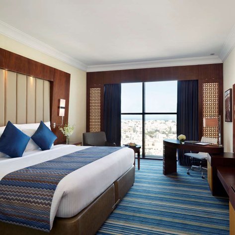 Komfortables Zimmer im Royal Tulip Muscat Hotel – Familienreise Oman