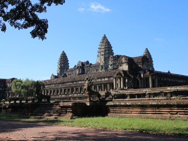 Historischer Tempel in Angkor Siem Reap – Kambodscha mit Kindern
