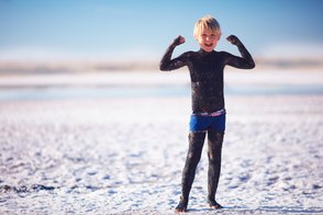 Schlamm vom Toten Meer - Jordanien Urlaub mit Kindern