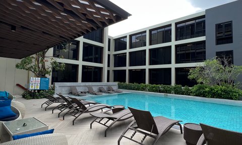 Thailand Reise mit Kindern - Bangkok - Centra By Centara Phra Nakhon Hotel - Pool