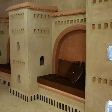 Entspannte Lounge im Riad Tihri – Marokko Familienreise