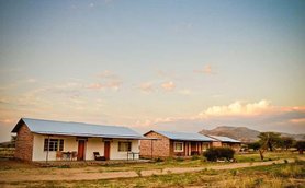 Außenansicht Bungalows - Namibia Familienurlaub