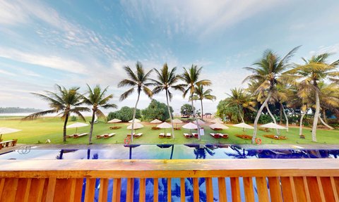 Sri Lanka Familienreise mit Kindern - Bentota - EKHO Surf - Poolanlage