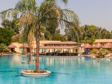 Außenpool im Jolie Ville Resort und SPA Kings Island in Luxor – Ägypten Reise mit Kindern