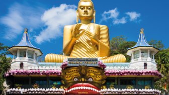 Der Goldene Tempel von Dambulla mit riesiger Buddha-Statue – Sri Lanka Reise mit Kindern