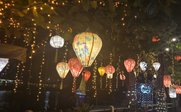 Bunte Laternen steigen in Himmel - Vietnam-Kambodscha Family & Teens - Vietnam-Kambodscha mit Kindern und Jugendlichen
