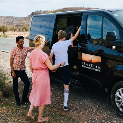 Mietwagen mit erfahrenem Guide erkundet Marokkos Sehenswürdigkeiten – Marokko Reise mit Kindern