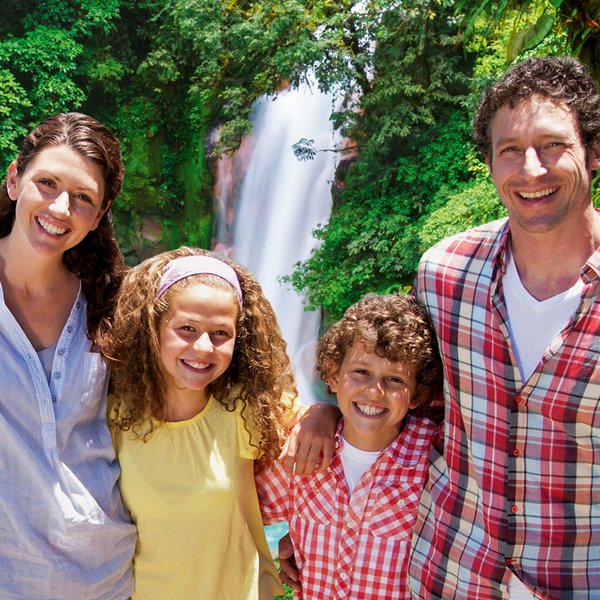 For Family Reisen Header 2020 - Familie im Regenwald