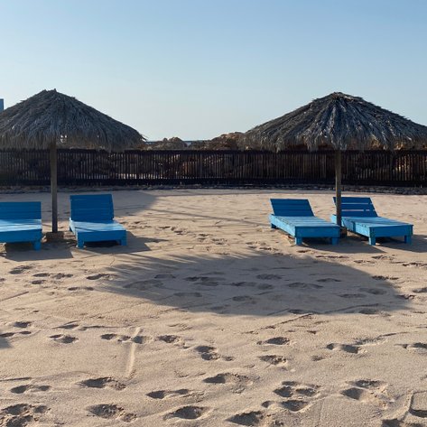 Sandstrand am Ras al Hadd Turtle Beach Resort – Oman Reise mit Kindern