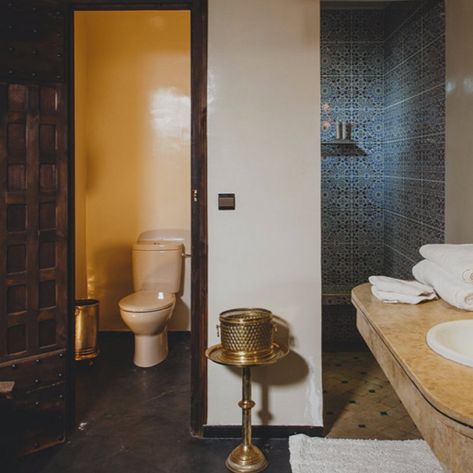 Modernes Badezimmer im Riad Tama – Marokko Familienurlaub