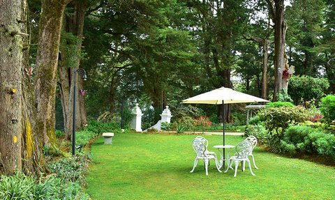 Sri Lanka Familienreise mit Kindern - Nuwara Eliya - The Mirage Kings Cottage - Garten