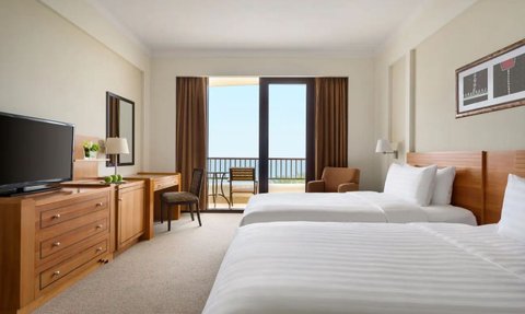 Zimmer im Shangri-La Al Waha Hotel mit Balkon – Oman Familienreise