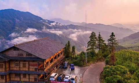Valley View Hotel von außen