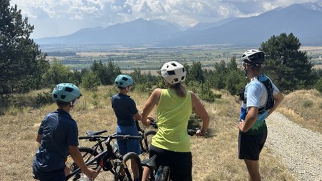 Familie auf Fahrradtour - Bulgarien mit Kindern