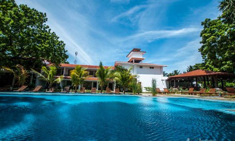 Sri Lanka Familienreise mit Kindern - Trincomalee - Anantamaa Beach Hotel - Pool
