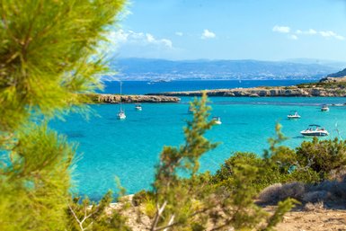 Blick auf die Blue Lagoon - Zypern mit Kindern