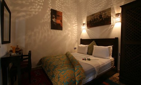 Gemütliches Zimmer im Hotel Riad Nasreen Marrakesch – Marokko Reise mit Kindern