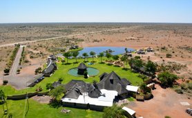 Außenansicht Lange Game Lodge - Namibia Rundreise mit Kindern
