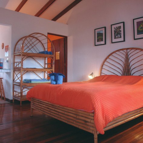 Costa Rica Familienreise mit Kindern - Orosi - Orosi Lodge - Bett