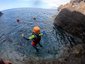 Kind beim Coasteering - Madeira for family - Madeira mit Kindern