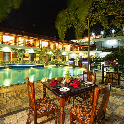 Sri Lanka Familienreise mit Kindern - Udawalawe - Centauria Wild - Pool