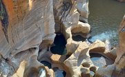 Kesselartige Felsformationen am Start des Blyde River Canyons - Südafrika for family - Südafrika mit Kindern
