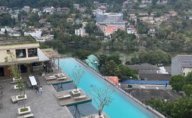 Sri Lanka Familienreise mit Kindern - Kandy - The Thilanka Hotel