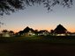Lapa Lange Game Lodge am Abend - Namibia Reise mit Kindern