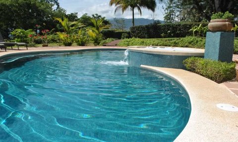 Costa Rica Familienreise mit Kindern - Turrialba - Villa Florencia Hotel - Pool