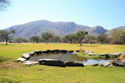 Pool Okaouka - Namibia Reise mit Kindern