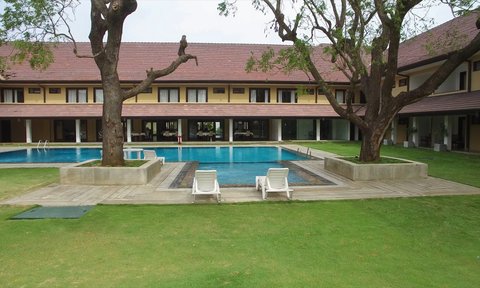 Sri Lanka Familienreise mit Kindern - Anuradhapura - Rajarata Hotel - Pool