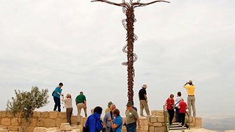 Stab von Jericho auf Berg Nebo - Jordanien mit Kindern