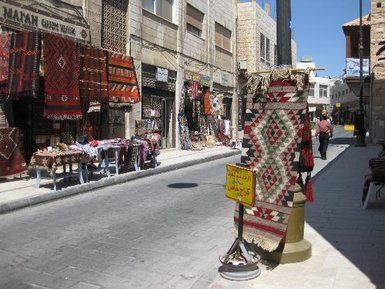 Straße in Madaba - Jordanien Familienurlaub