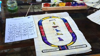 Kreativ Malen im Fagnoon Art Center – Ägypten Reise mit Kindern