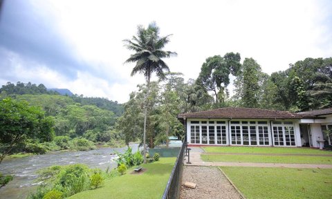 Sri Lanka Familienreise mit Kindern - Kitulgala - Rest House - Außenansicht
