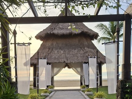 Pagode am Dalit Strand im Shangri-La Rasa Ria Resort in Kota Kinabalu - Malaysia Familienreise