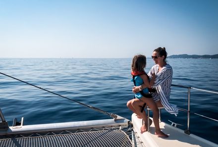 Familienreise Deutschland - Deutschland Segeln für Familien - Mutter und Tochter