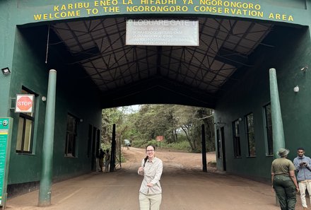 Familienreise Tansania - Tansania for family individuell deluxe - Alessia im Ngorongoro Gebiet