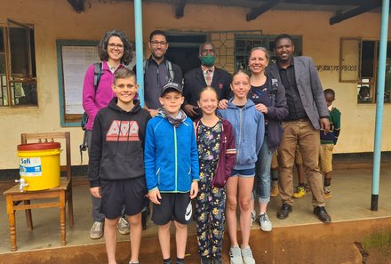 Tansania Familienreise - Tansania for family - Schulbesuch