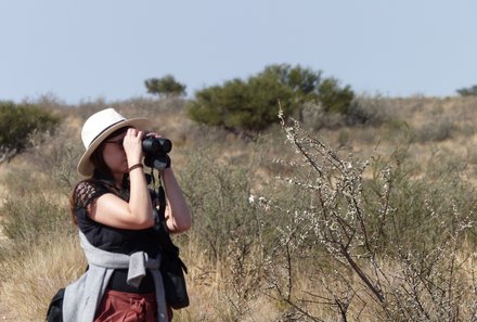 Familienreise Namibia - Namibia for family - Wanderung mit Fernglas