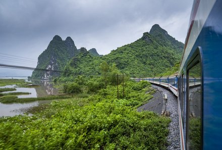 Vietnam Familienreise - Vietnam for family Summer - Fahrt mit dem Zug nach Hue