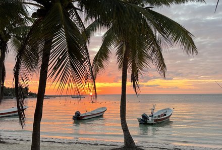 Mexiko Familienreise - Mexiko Family & Teens - Akumal Caribe - Sonnenaufgang Strand