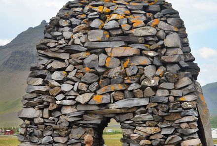 Island Familienreise - Island for family individuell - Denkmal auf Snaefellsness