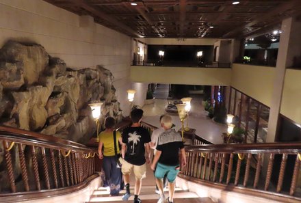 Malaysia Family & Teens - Familienreise Malaysia - Nexus Resort & Spa Treppe